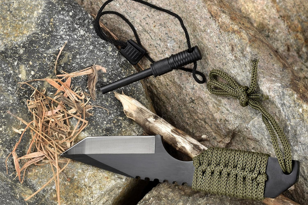 7" Hunting Knife With Fire Starter & Carrying Case