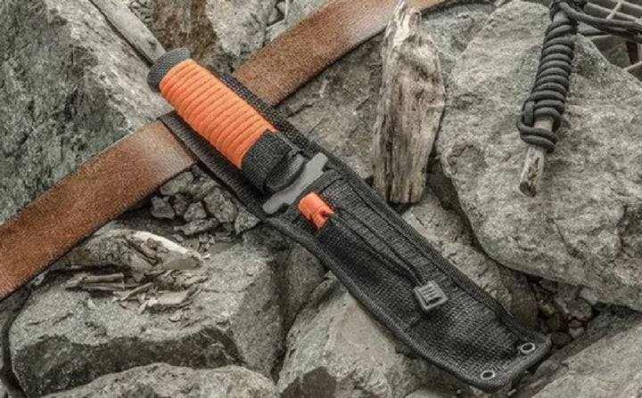 11" Paracord Hunting Knife With Fire Starter and Whistle